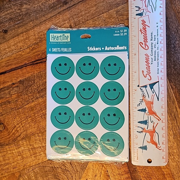 Heartline by Hallmark stickers sealed Green Smiley faces St. Patrick's Day - Picture 5 of 8